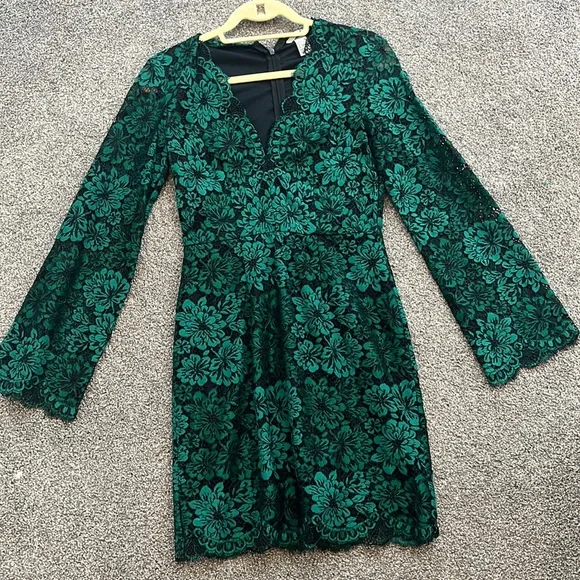 chinese dress ladies SilkRoll Green Textured Long Sleeve Maxi Dress
